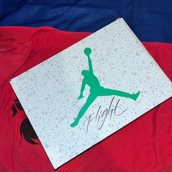 ITEM: Air Jordan 4 RM “ Oxidized Green “ WMNS Sneakers - Picture 8 of 9